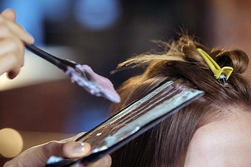 Окрашивание волос увеличивает риск рака
